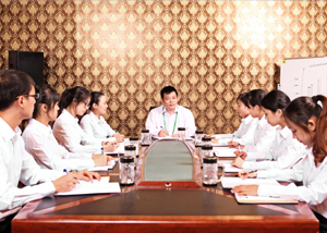 專(zhuān)業(yè)的設(shè)計(jì)團(tuán)隊(duì)